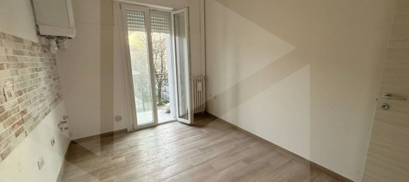 4غرفة شقة في Castelnuovo Rangone, Italy رقم 23254 7