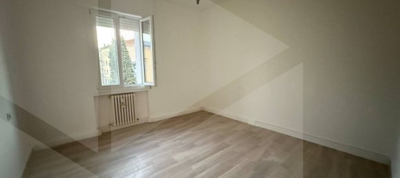 4غرفة شقة في Castelnuovo Rangone, Italy رقم 23254 9