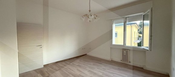 4غرفة شقة في Castelnuovo Rangone, Italy رقم 23254 2