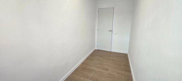 Квартира с 3 спальнями в Калафелл, Испания № 146317 11