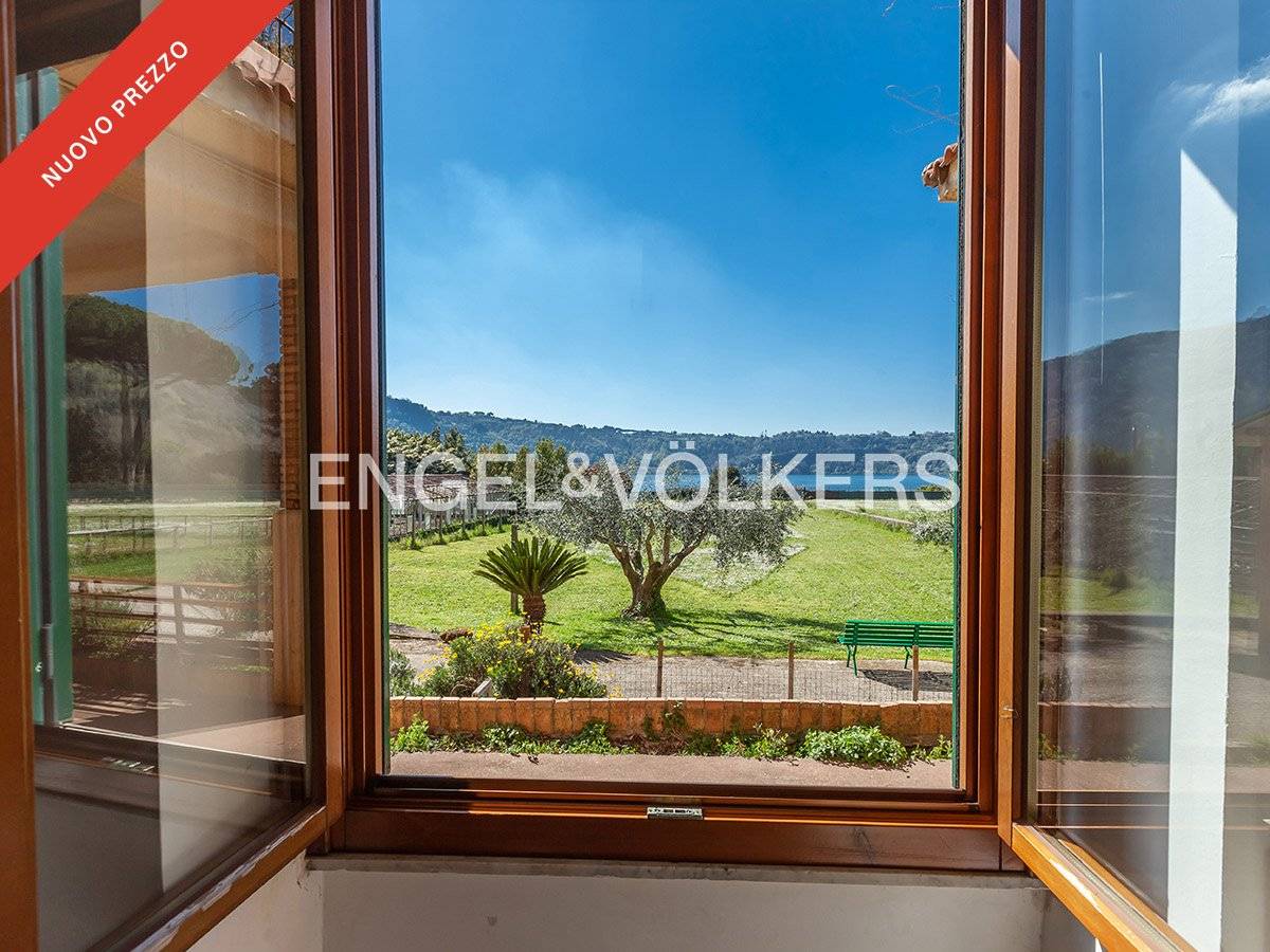 4 غرف نوم منزل في Nemi, Italy رقم 104988