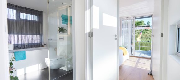 Бунгало с 2 спальнями в Дуйсбург, Германия № 70580 5