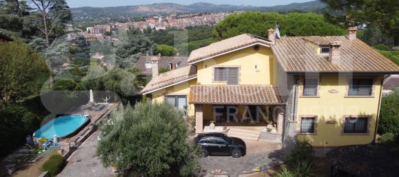 Villa T5 em Marino, Italy N.º 263647 2