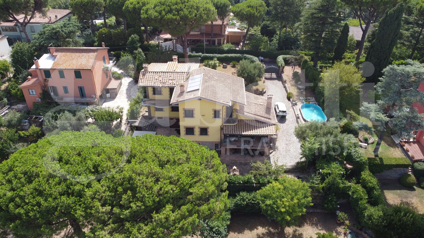 Villa T5 em Marino, Italy N.º 263647