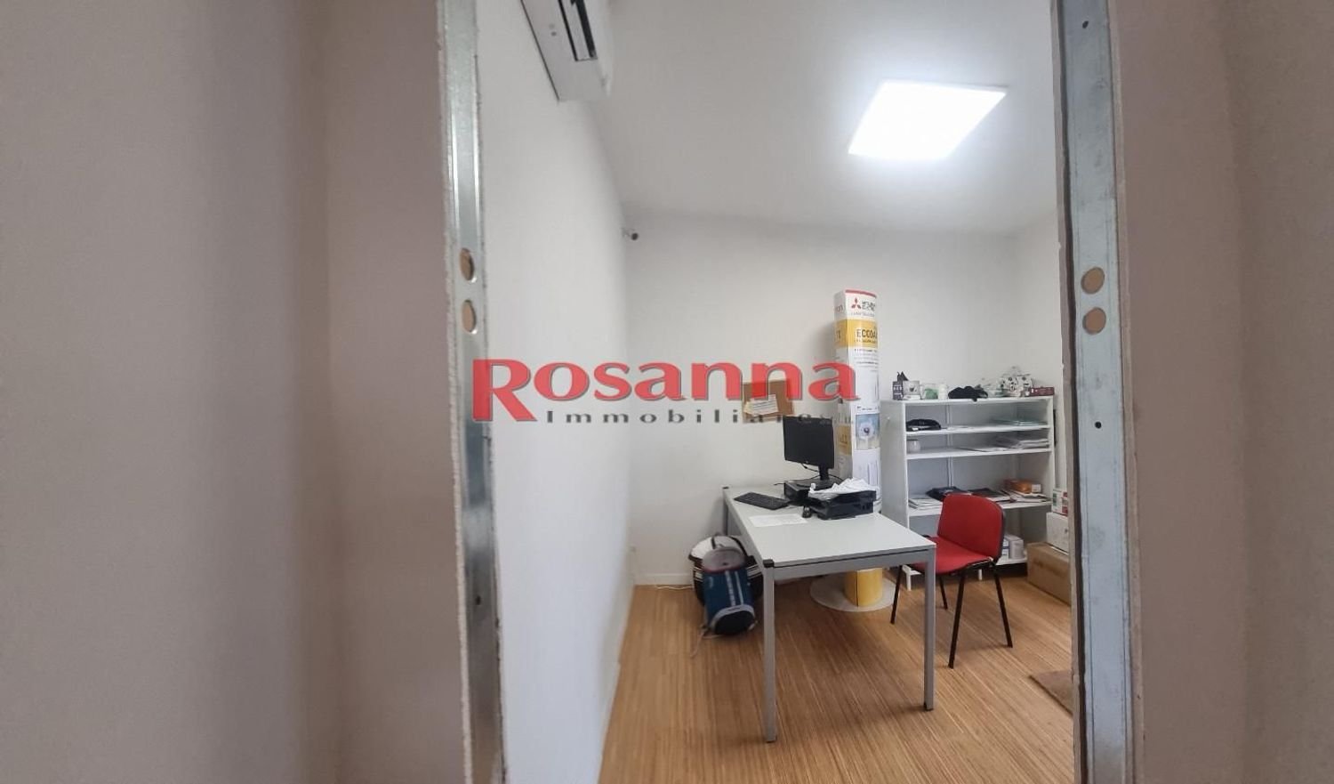  مستودع في Livorno, Italy 95متر مربع رقم 146535