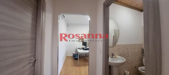  مستودع في Livorno, Italy 95متر مربع رقم 146535 42