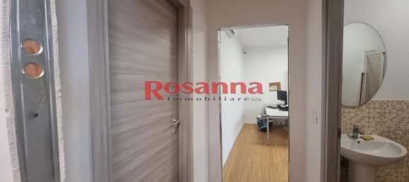  مستودع في Livorno, Italy 95متر مربع رقم 146535 23