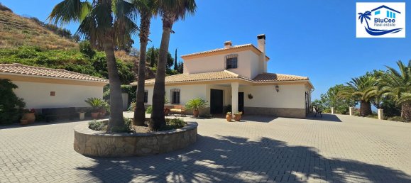 3 bedrooms Villa in Sayalonga, Spain No. 166359 49