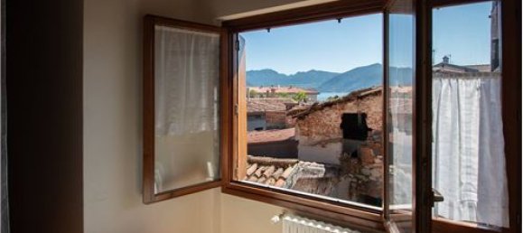 1 bedroom Apartment in Iseo, Italy No. 279201 9