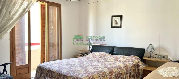 Квартира с 3 комнатами в Санта Кроче Камерина, Италия № 127622 9