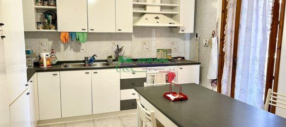 Квартира с 3 комнатами в Санта Кроче Камерина, Италия № 127622 6