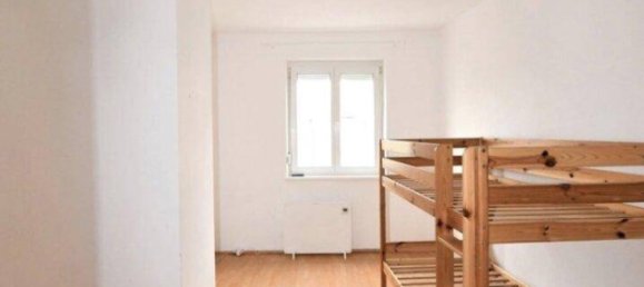 3 rooms Apartment in Hollabrunn, Austria No. 42681 3