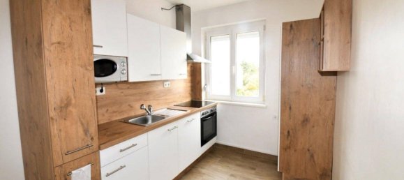 3 rooms Apartment in Hollabrunn, Austria No. 42681 2