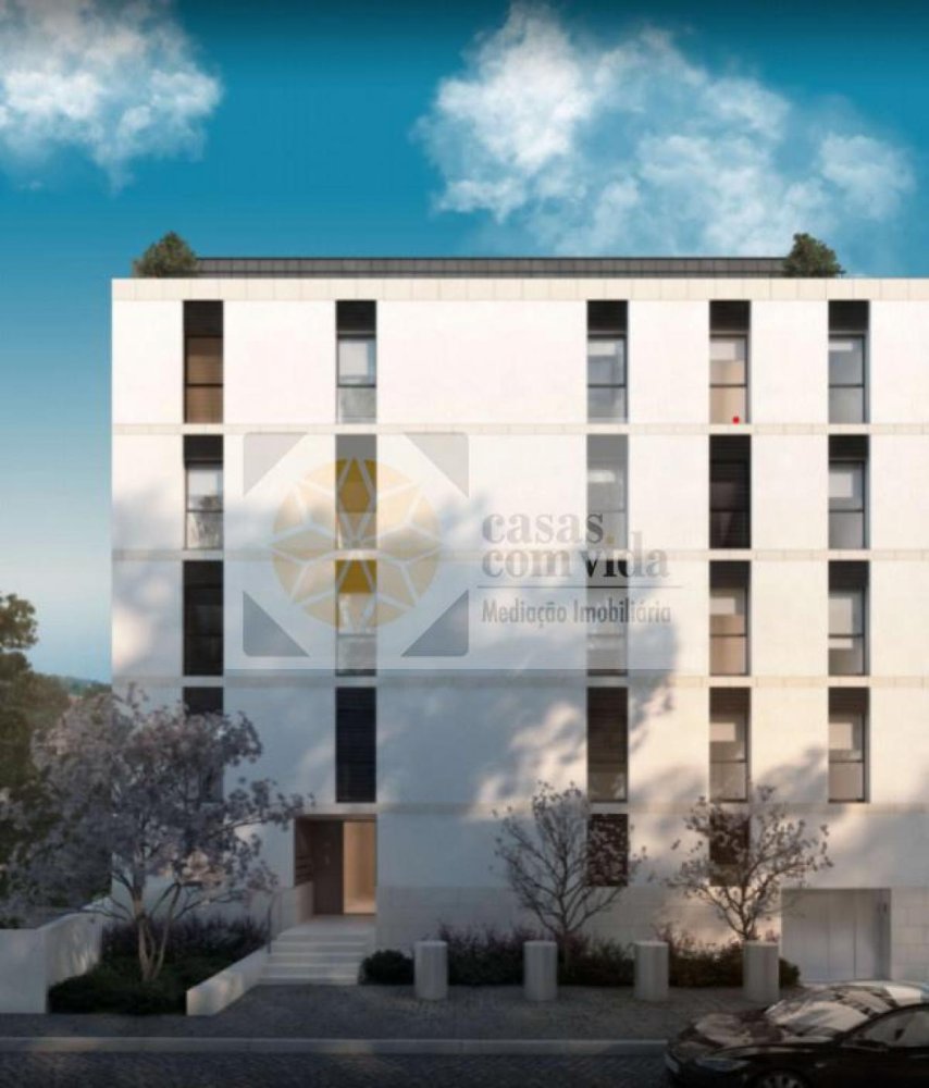 3 bedrooms Apartment in Porto, Portugal No. 3984