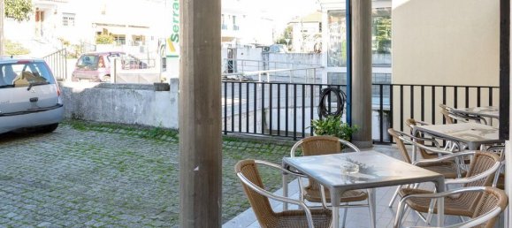 90m² Commercial property in Covilha, Portugal No. 143735 2