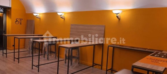 Propiedad comercial de 3 habitaciónes en Pavia, Italy No. 236358 5