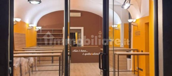 Propiedad comercial de 3 habitaciónes en Pavia, Italy No. 236358 4