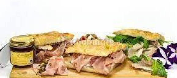 Propiedad comercial de 3 habitaciónes en Pavia, Italy No. 236358 29