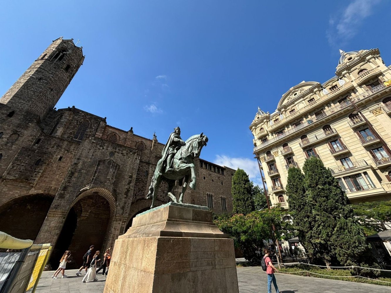 2 غرف نوم شقة في Ciutat Vella, Spain رقم 275529