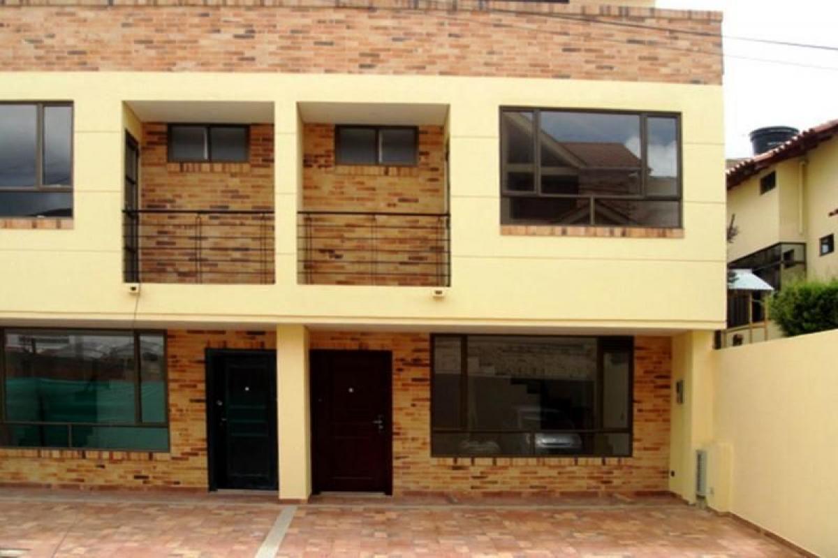 3 bedrooms House in Cundinamarca, Colombia No. 5703