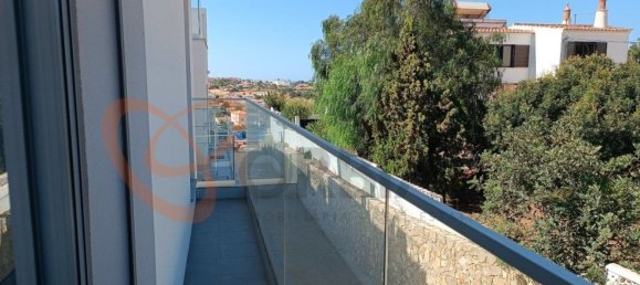 2 bedrooms House in Guia, Portugal No. 139231 17