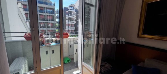 2 bedrooms Apartment in Milan, Italy No. 352203 6