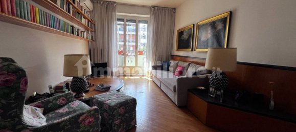 2 bedrooms Apartment in Milan, Italy No. 352203 3