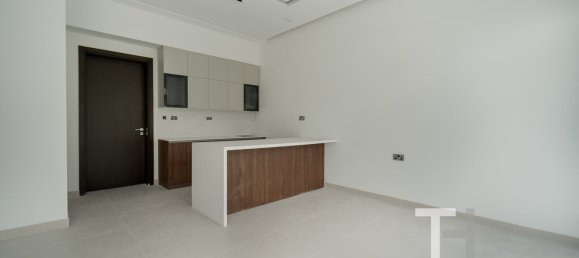 5 bedrooms Villa in Jumeirah Park, UAE No. 28474 4