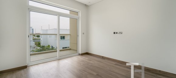 5 bedrooms Villa in Jumeirah Park, UAE No. 28474 10