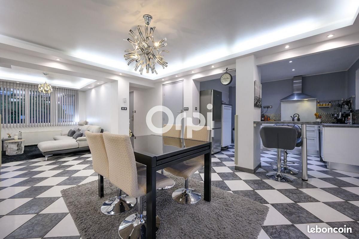 Casa de 3 dormitorios en Noyelles-Godault, France No. 363585