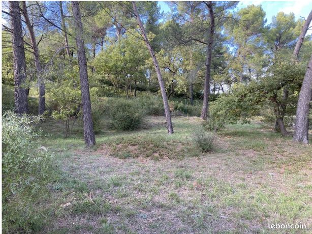 600m² Land in Greasque, France No. 310115