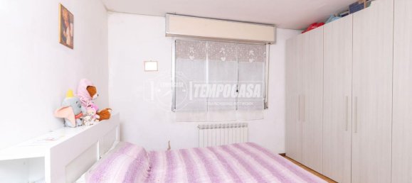 3 rooms Apartment in Crevalcore, Italy No. 77380 10