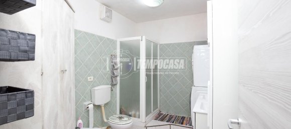 3 rooms Apartment in Crevalcore, Italy No. 77380 5