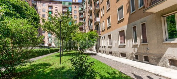Apartamento de 2 dormitorios en Milan, Italy No. 316379 10