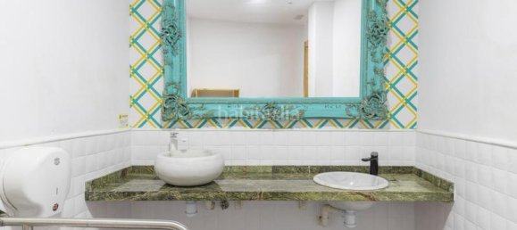  عقار تجاري في Granada, Spain 105متر مربع رقم 180718 23