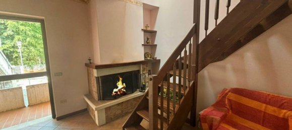 5 rooms Commercial property in Abruzzo, Italy No. 279638 2