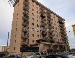 Квартира с 7 спальнями в Палермо, Италия № 321166