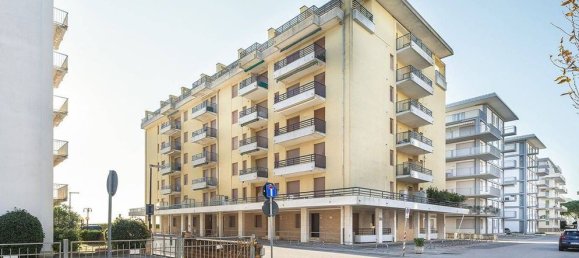 3 bedrooms Penthouse in Jesolo, Italy No. 337288 6