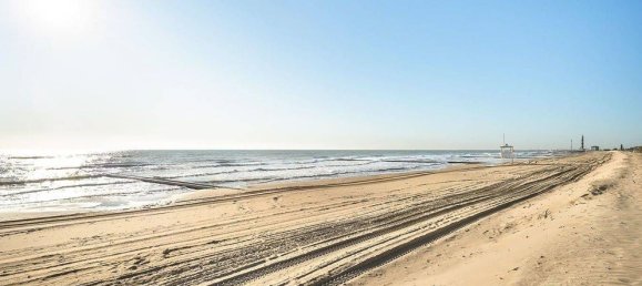 3 bedrooms Penthouse in Jesolo, Italy No. 337288 5