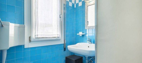 3 bedrooms Penthouse in Jesolo, Italy No. 337288 19