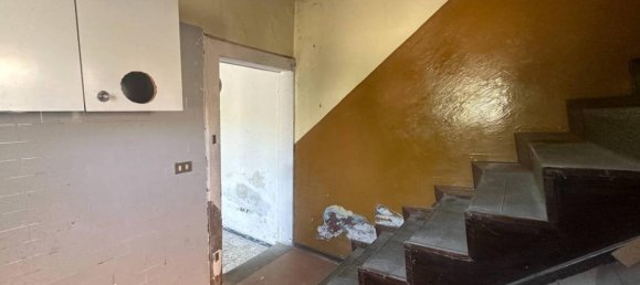 6 rooms House in Rossano Veneto, Italy No. 175165 9