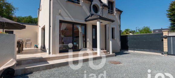 3 Schlafzimmer Haus in Epone, France, Nr. 316171 21