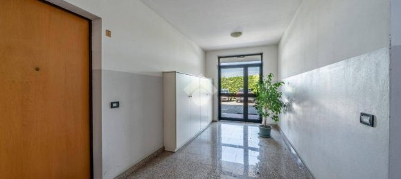2 bedrooms Apartment in Minerbio, Italy No. 333776 4