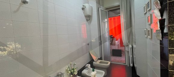 Apartamento de 4 divisões em Bari, Italy N.º 19491 14