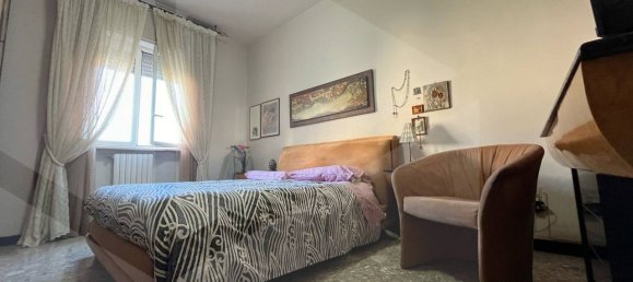 Apartamento de 4 divisões em Bari, Italy N.º 19491 21
