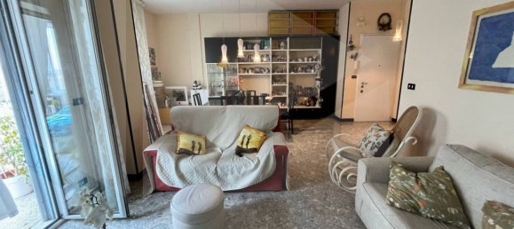 Apartamento de 4 divisões em Bari, Italy N.º 19491 6