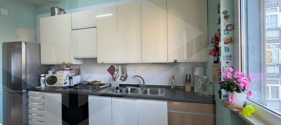 Apartamento de 4 divisões em Bari, Italy N.º 19491 10