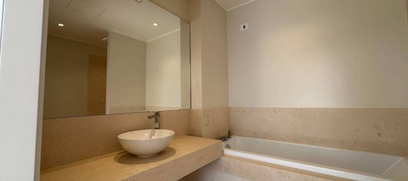 3 bedrooms Apartment in Milan, Italy No. 313153 8