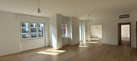 3 bedrooms Apartment in Milan, Italy No. 313153 17