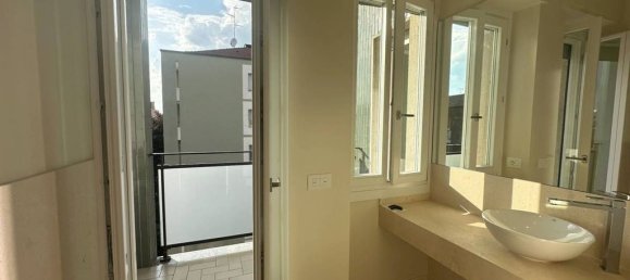 3 bedrooms Apartment in Milan, Italy No. 313153 23